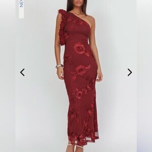 ♥️Elegant Burgundy Floral Dress♥️